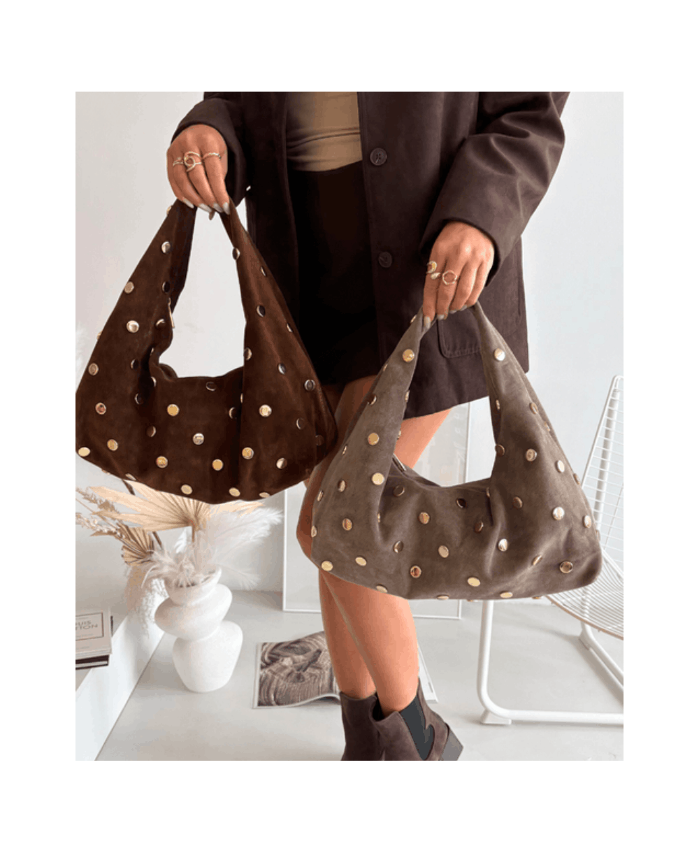 Verstos odos rankinė – stilinga, elegantiška ir funkcionali, su aukštos kokybės dizaino akcentais kasdienai ir progoms